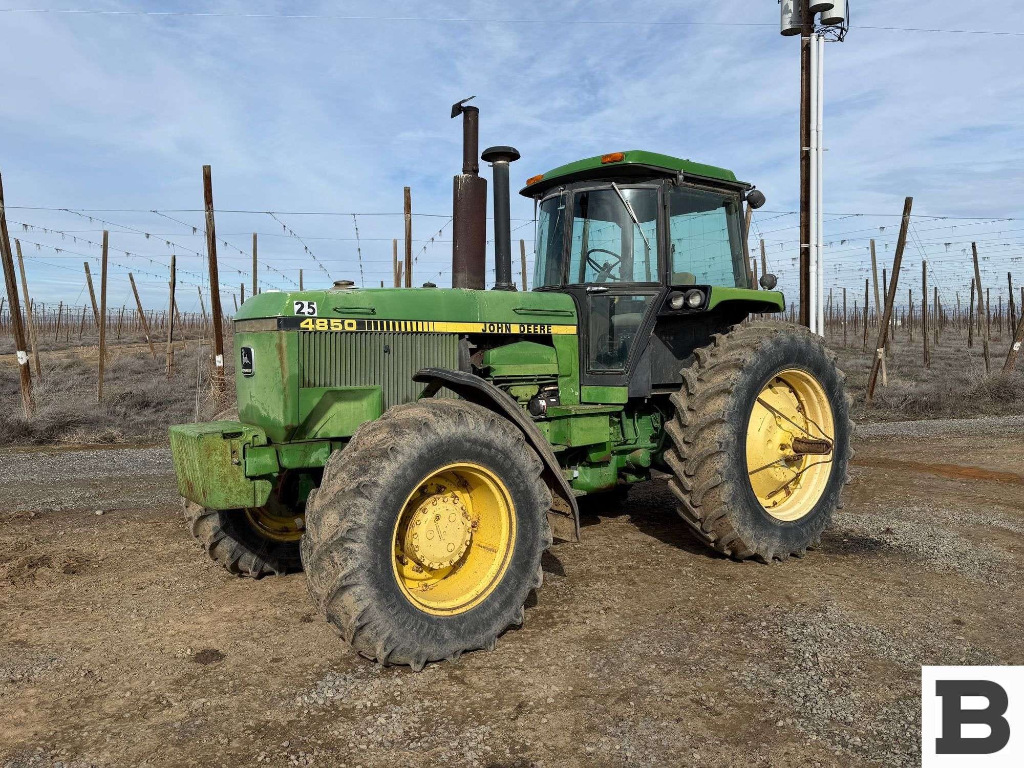 1988 John Deere 4850 Equipment Image0