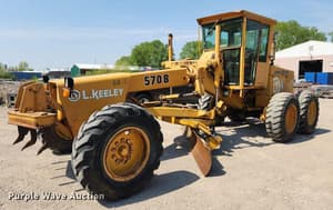SOLD - 1988 John Deere 570B motor grader Construction with 4,953 Hrs ...