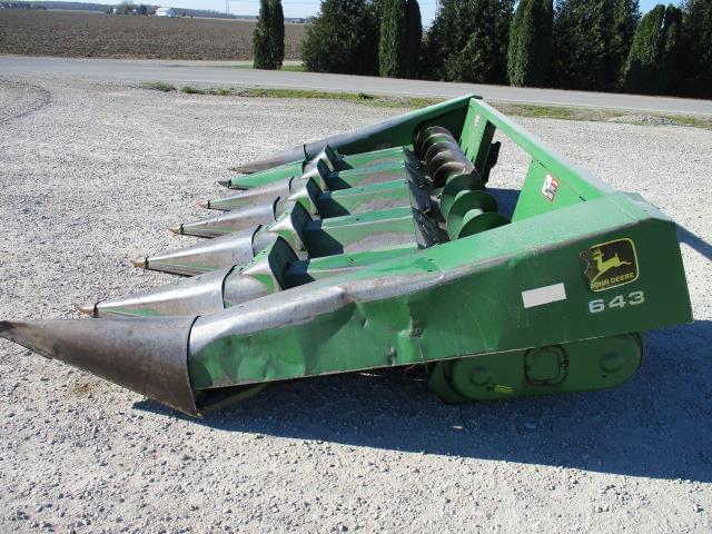 Image of John Deere 643 equipment image 4