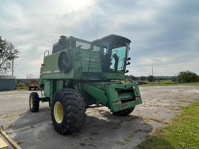 Image of John Deere 6620 Titan II equipment image 2