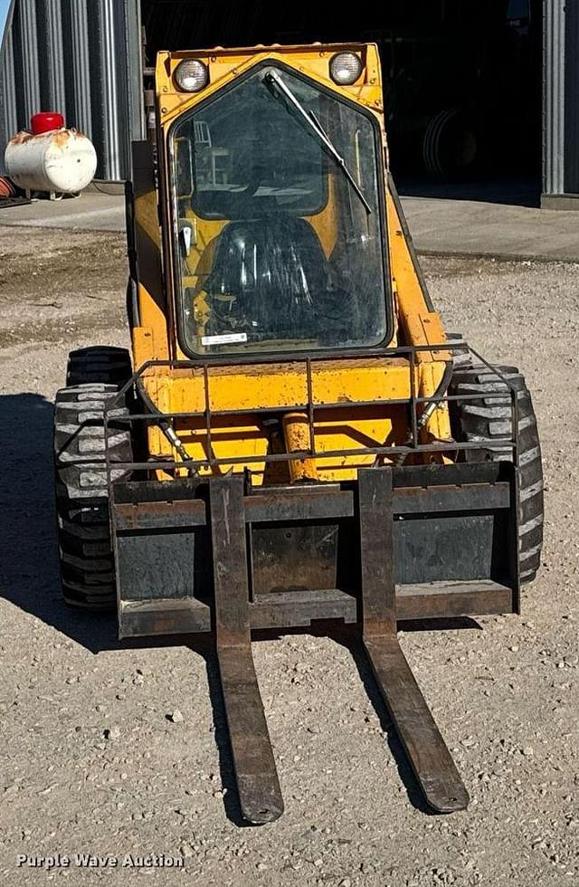 Image of John Deere 675B equipment image 1