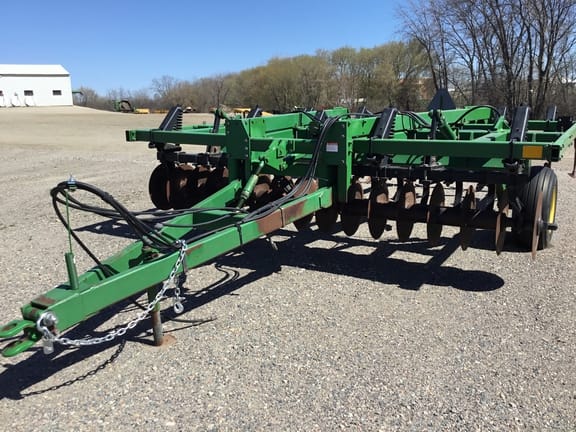 1988 John Deere 714 Equipment Image0