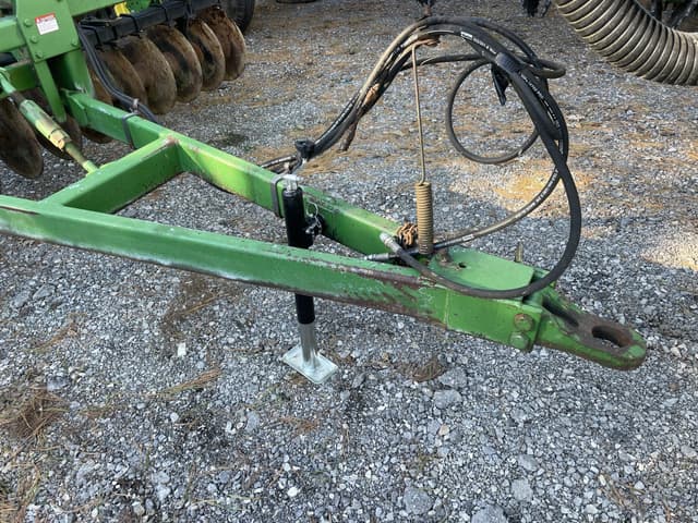 Image of John Deere 714 equipment image 3