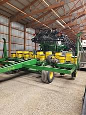 Main image John Deere 7240