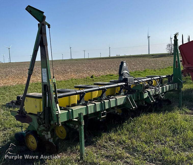Image of John Deere 7300 Primary image