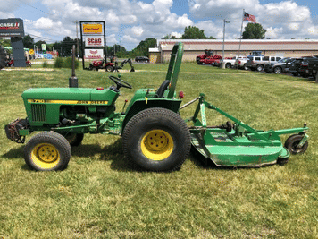 Main image John Deere 750