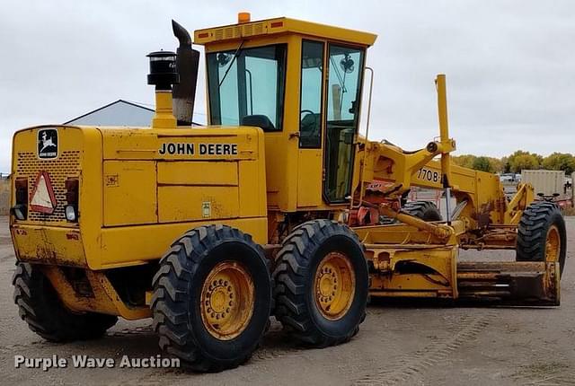 Image of John Deere 770BH equipment image 4