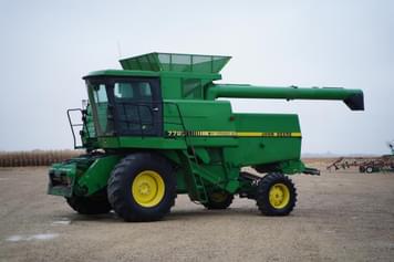 Main image John Deere 7720 Titan II
