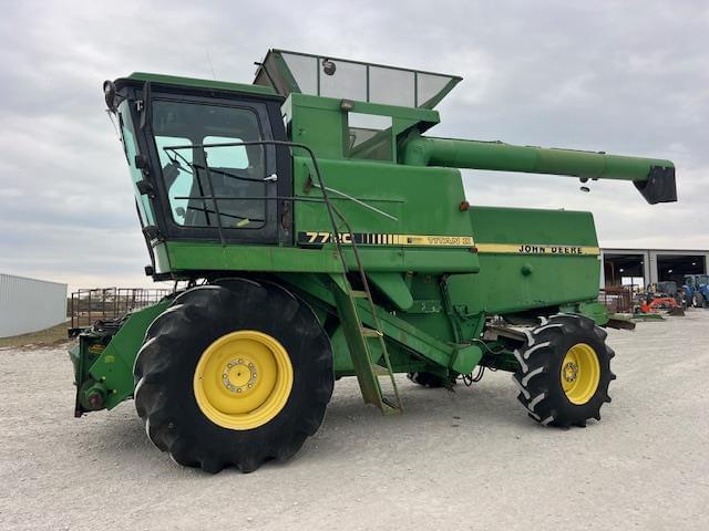 Image of John Deere 7720 Titan II equipment image 1