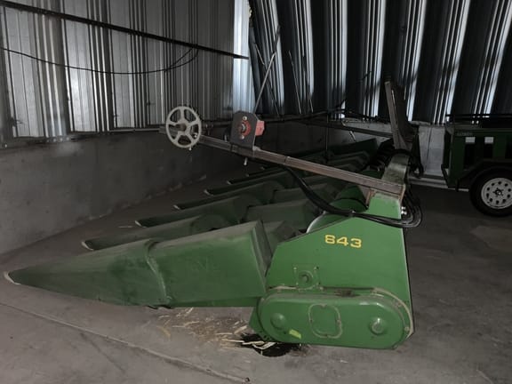 Main image John Deere 843