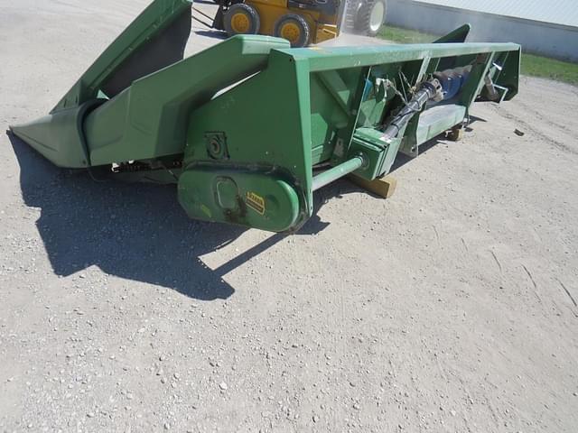 Image of John Deere 843 equipment image 2