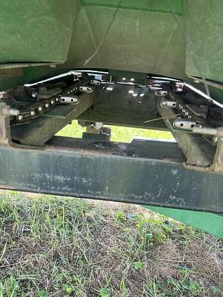 Image of John Deere 843 equipment image 4