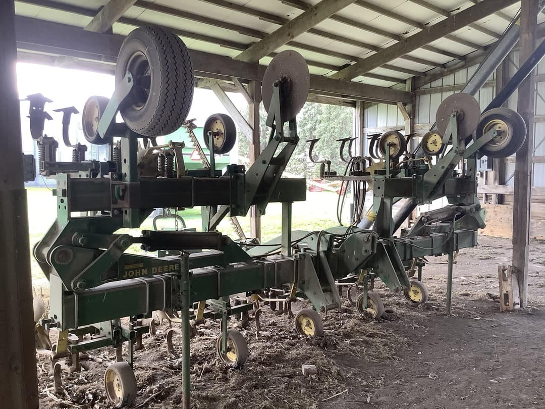 Image of John Deere 845 Primary image