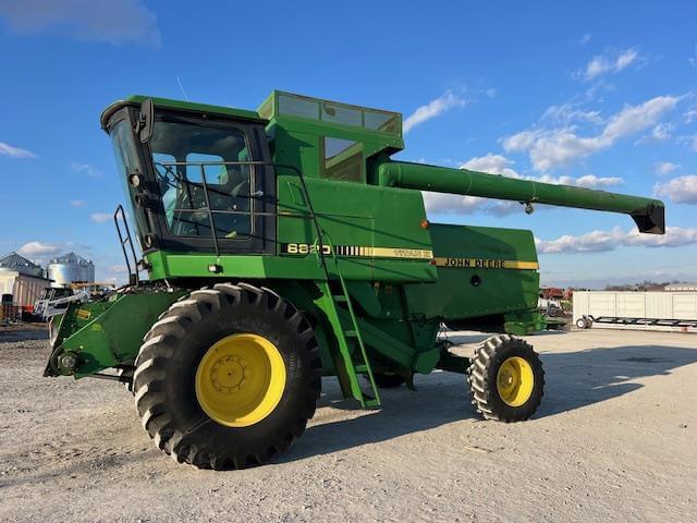 Image of John Deere 8820 Titan II equipment image 1