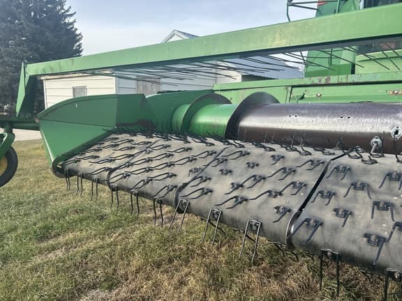 Image of John Deere 912 Image 1