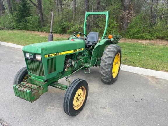 Image of John Deere 950 equipment image 1