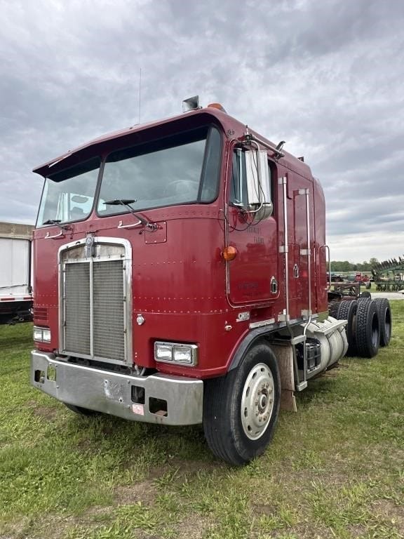 1988 Kenworth K100 Equipment Image0