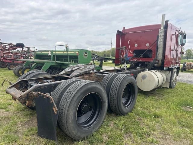 Image of Kenworth K100 equipment image 4