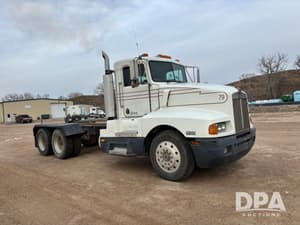 1988 Kenworth T600 Image