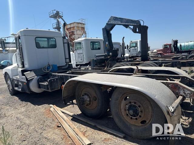 Image of Kenworth T600 equipment image 4