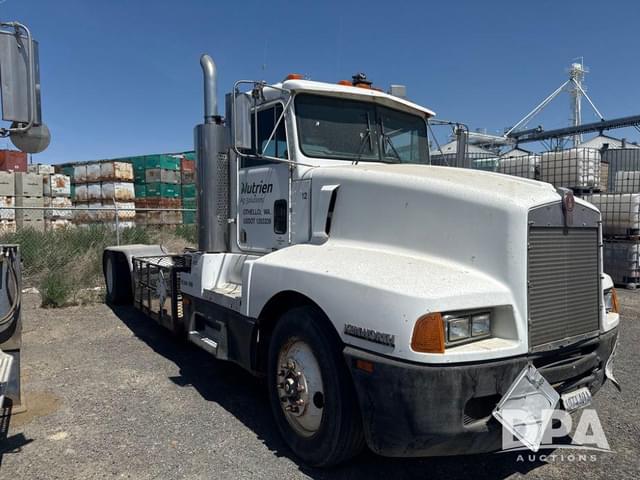 Image of Kenworth T600 equipment image 2