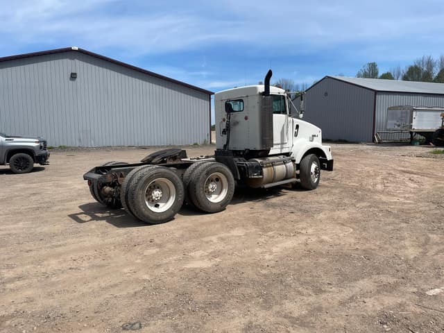 Image of Kenworth T800 equipment image 4