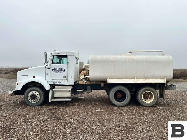 Image of Kenworth T800 equipment image 1