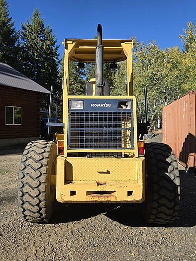 Image of Komatsu WA180 equipment image 2