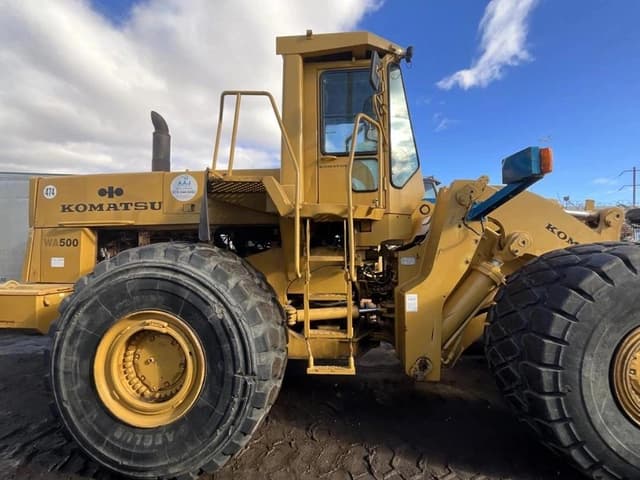 Image of Komatsu WA500-1L equipment image 3