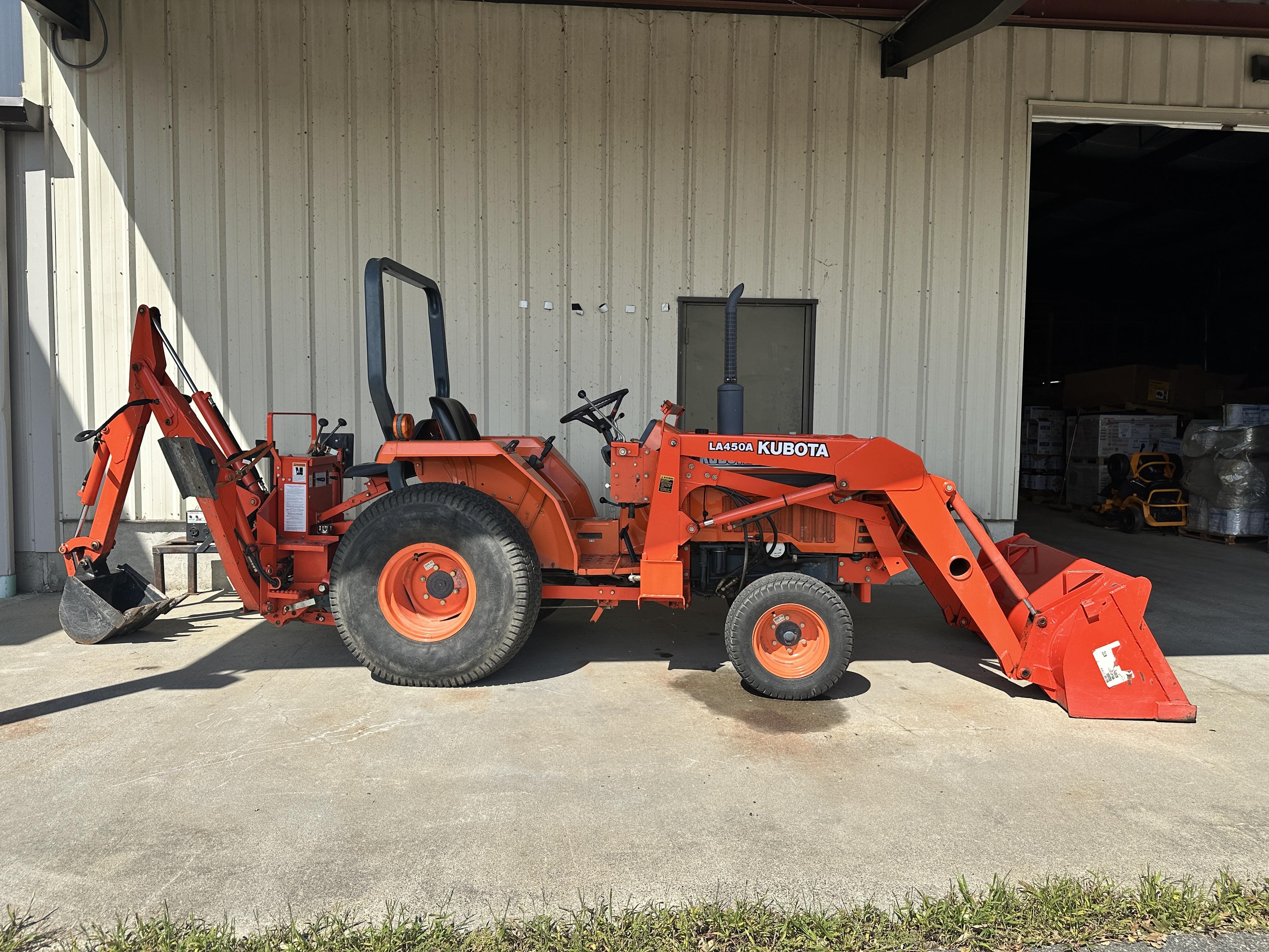 1988 Kubota L2250 Equipment Image0