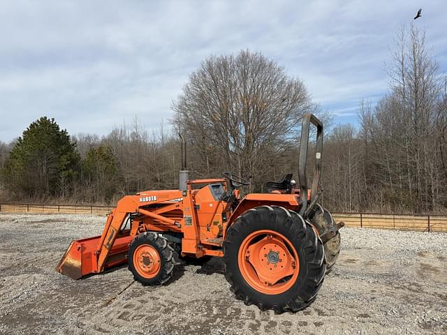 Image of Kubota L2550 equipment image 3