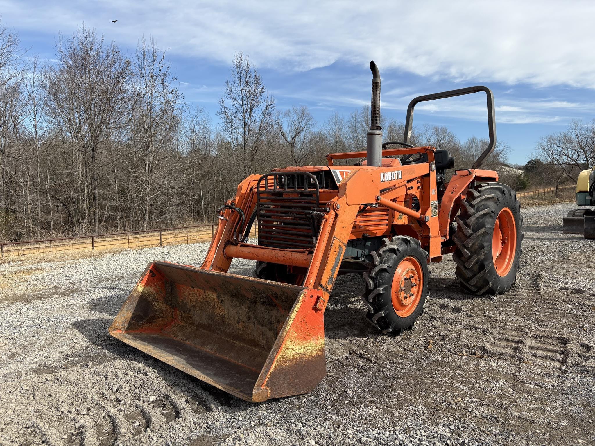 Main image Kubota L2550