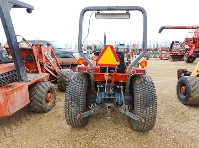 Image of Kubota L2550 equipment image 3