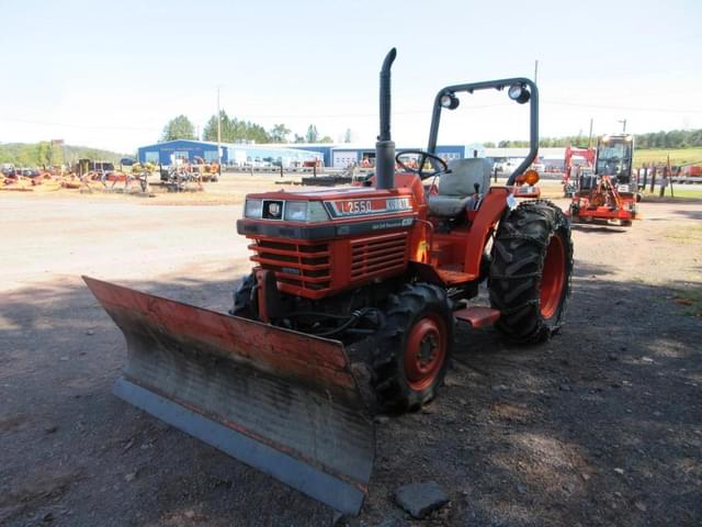 Image of Kubota L2550 equipment image 4
