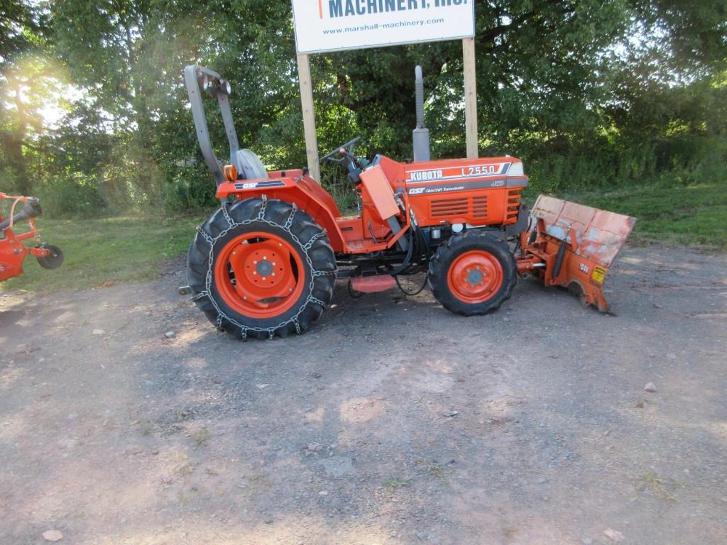 Image of Kubota L2550 Primary image