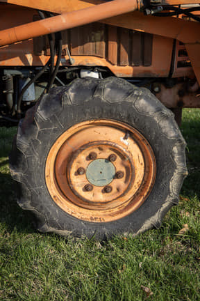 Image of Kubota L2850 equipment image 2