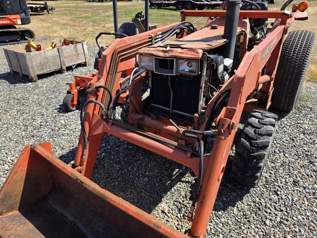 Image of Kubota L2850DT equipment image 1