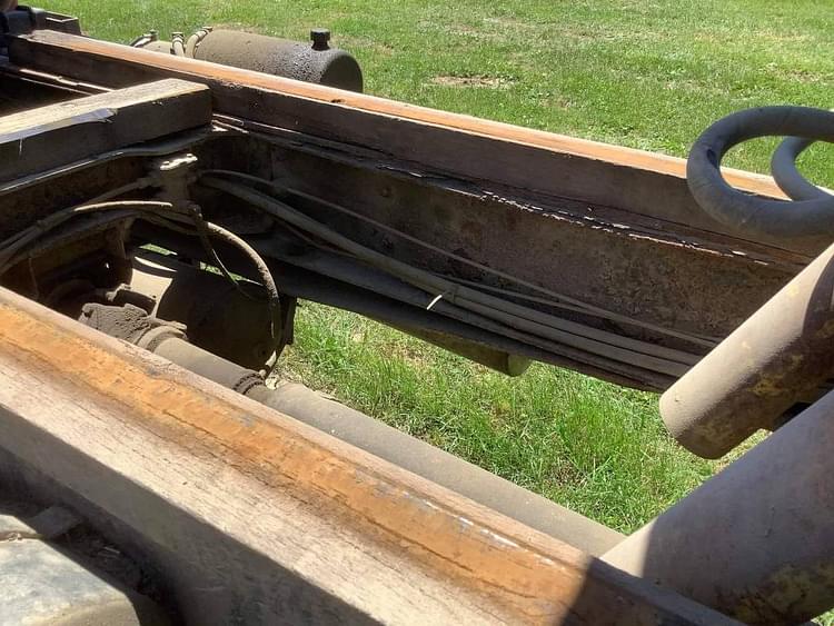 Main image Mack DM690S 21