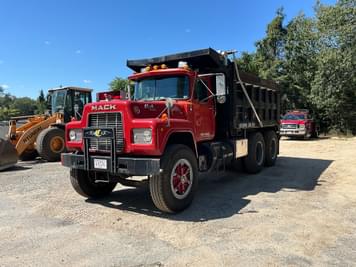 Main image Mack RD686SX