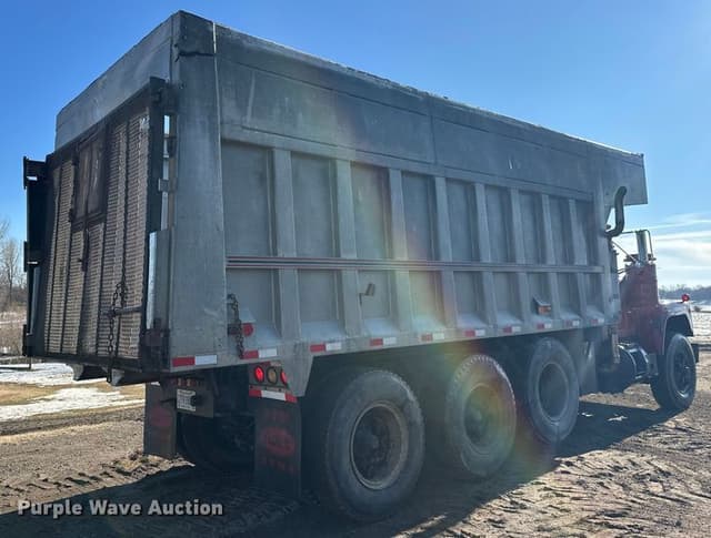 Image of Mack RD688SX equipment image 4