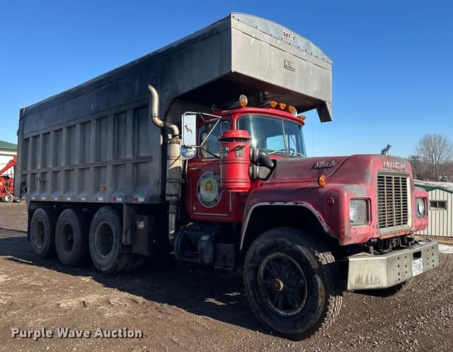 Image of Mack RD688SX equipment image 2