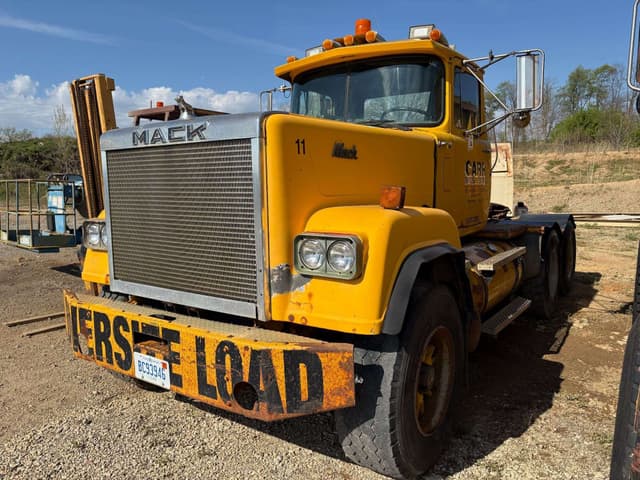 Image of Mack RW753 equipment image 3