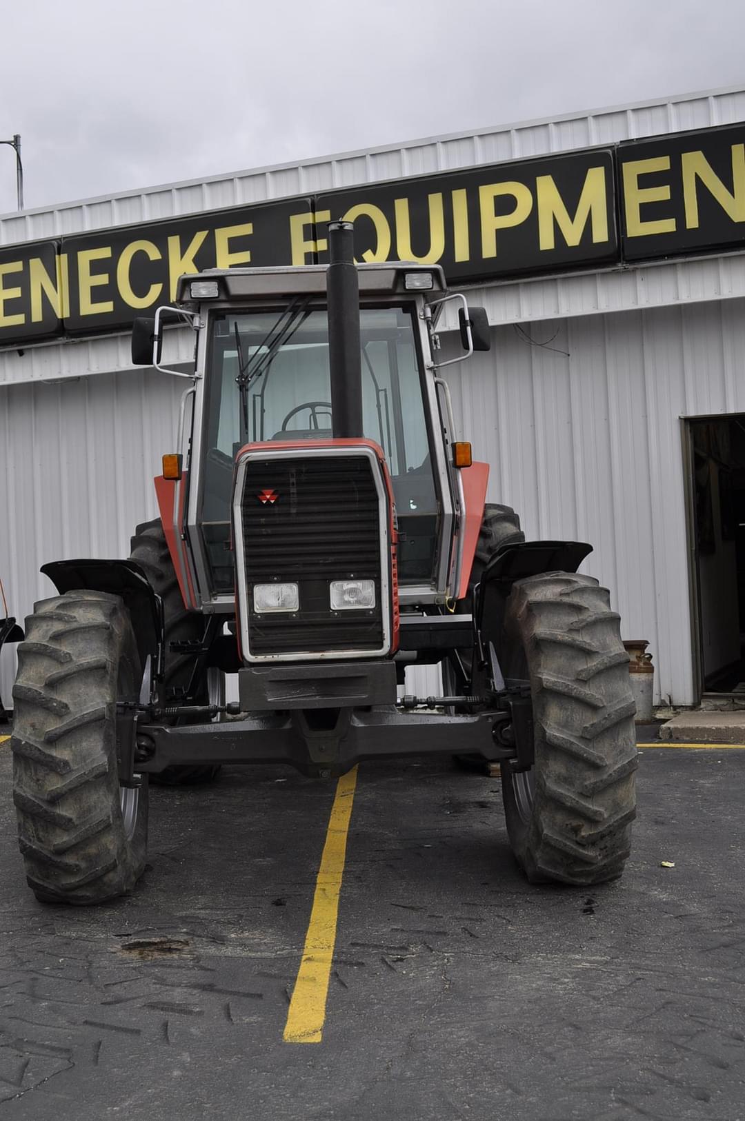Image of Massey Ferguson 3650 Primary image