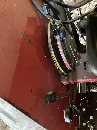 Image of Massey Ferguson 383 equipment image 2