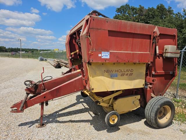 Image of New Holland 848 equipment image 1
