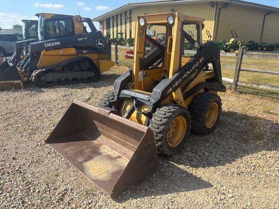1988 New Holland L455 Equipment Image0