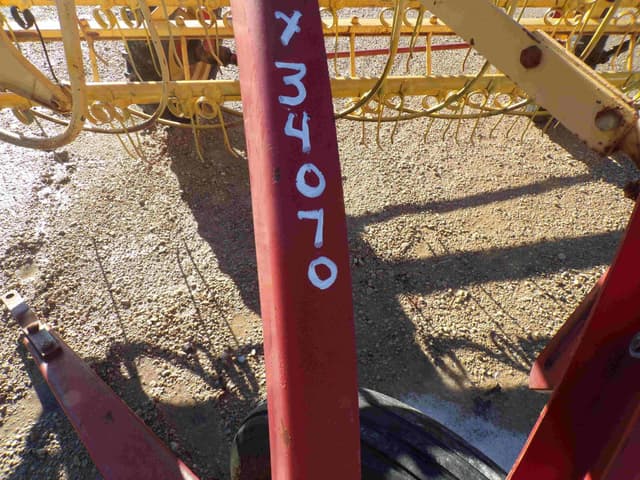 Image of New Holland Rolabar 256 equipment image 1