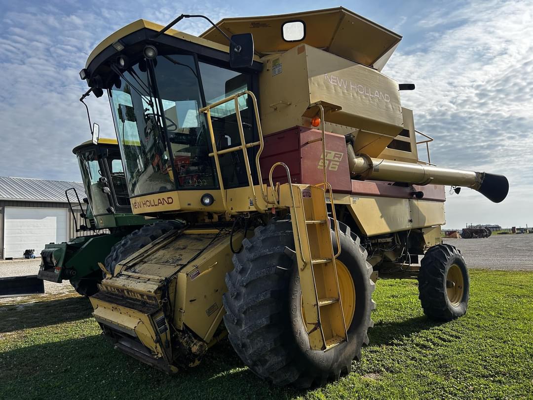Image of New Holland TR96 Primary image