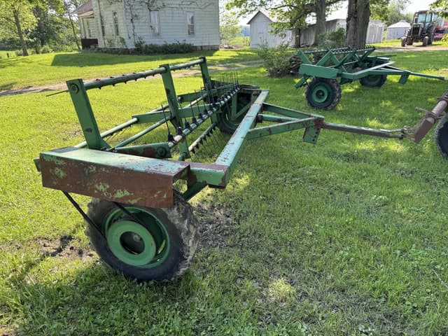 Image of Pequea 910 equipment image 3