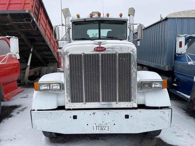 Image of Peterbilt 357 equipment image 3